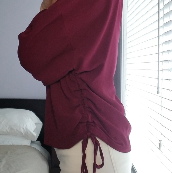 🔥3/$15 NEW!! Zara top - Picture 2 of 4